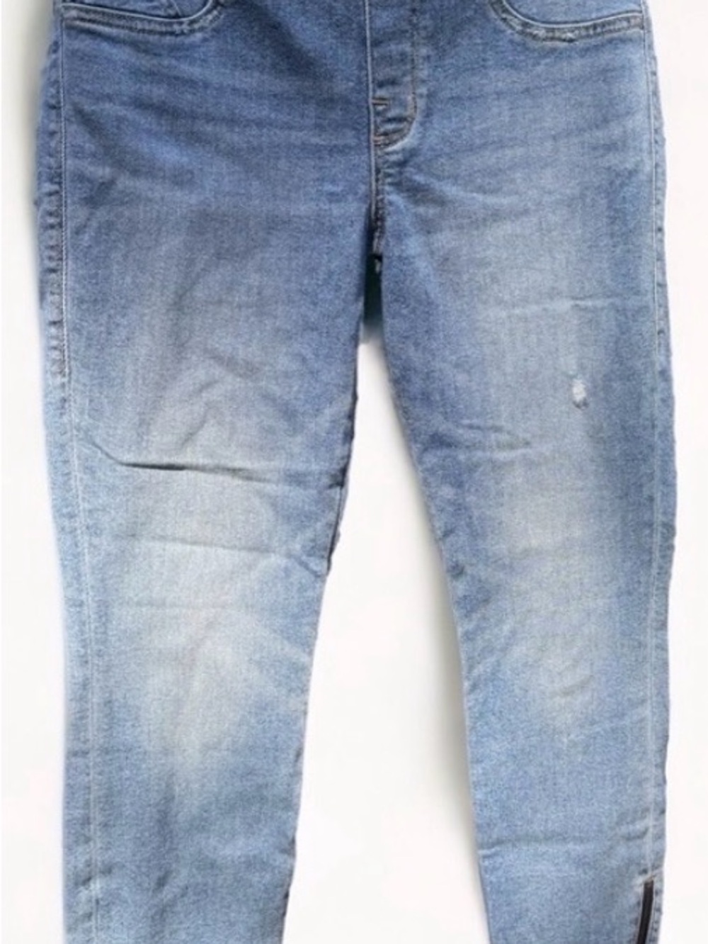 Rock & Republic Fever Pull-On Skinny Jeans - Blue Denim